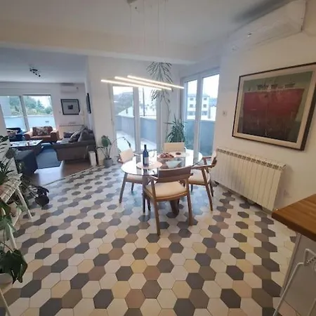 Penthouse Vida Apartment
